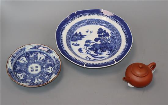 A Chinese Yixing teapot, a Chinese blue and white plate and a Japanese dish (3)